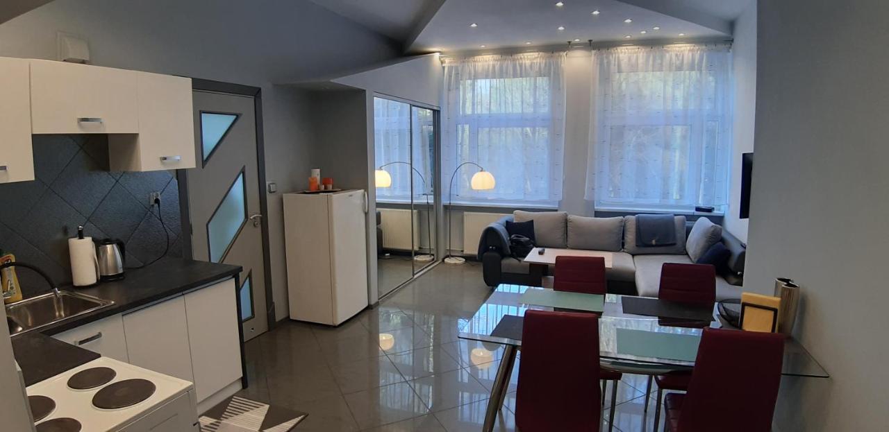 Pogodny Apartament クドヴァ・ズドゥルイ エクステリア 写真